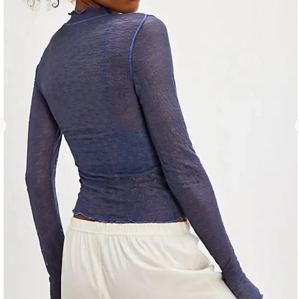 NWT Free People From The Start Mockneck Long Sleeve in Denim Wash - Picture 3 of 4